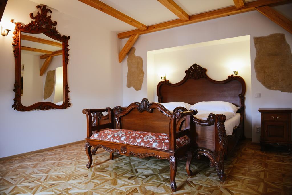 منزل الضيف Škvorec  في Savoia Castle المظهر الخارجي الصورة